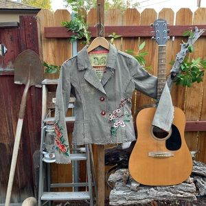 Doki Geki Floral Detail Midnight Blazer